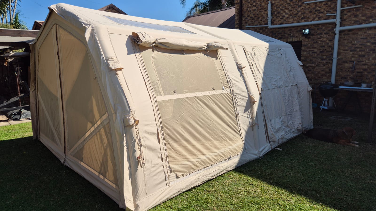 Michael's beige Coody Familia Pro fully set up in his backyard